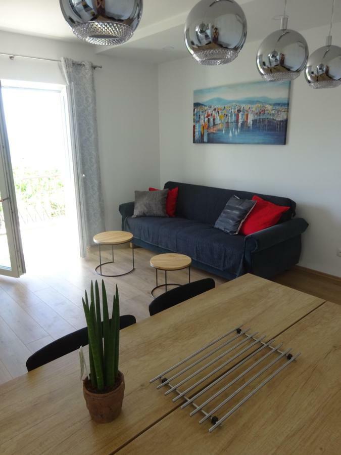 Apartment Duce Omiš Extérieur photo