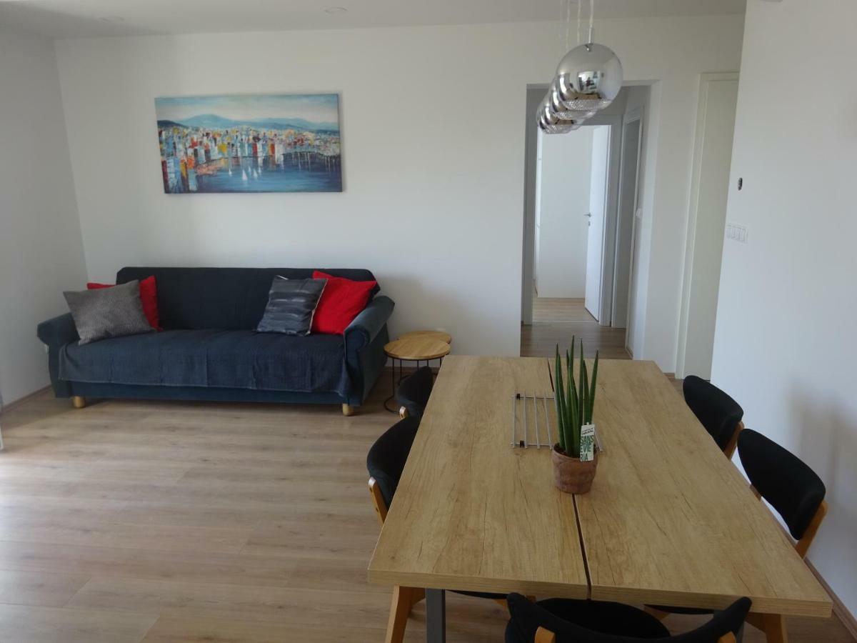 Apartment Duce Omiš Extérieur photo